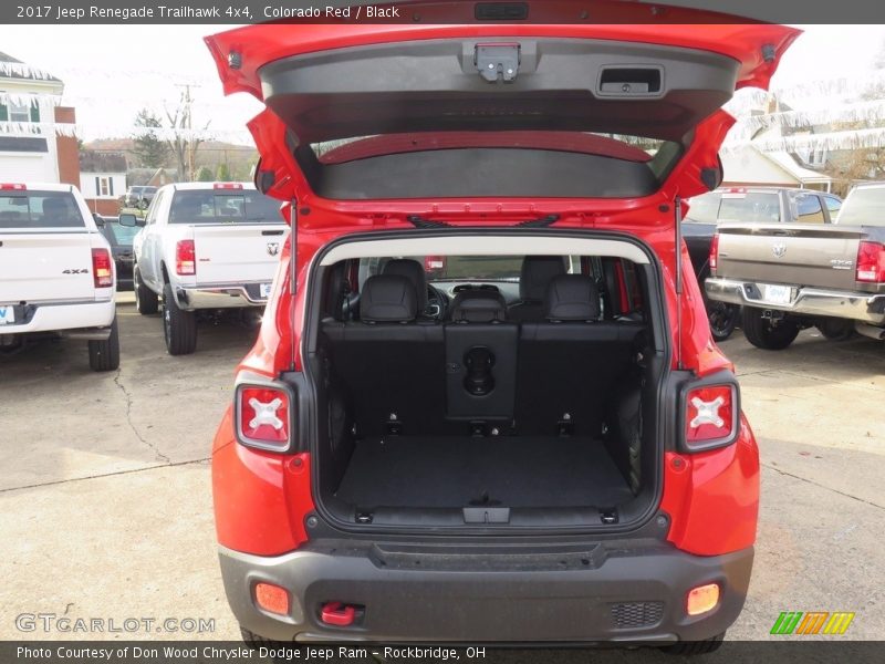 Colorado Red / Black 2017 Jeep Renegade Trailhawk 4x4
