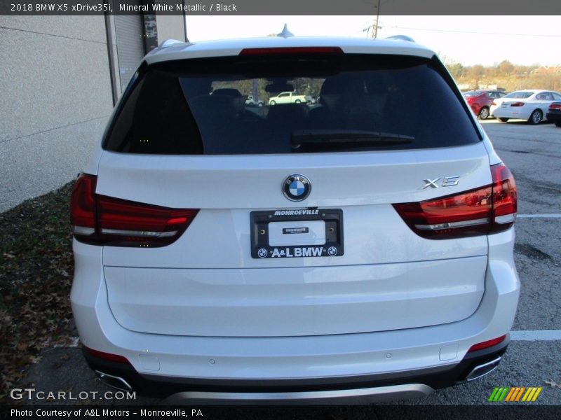 Mineral White Metallic / Black 2018 BMW X5 xDrive35i