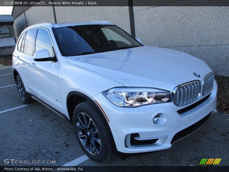 Mineral White Metallic / Black 2018 BMW X5 xDrive35i