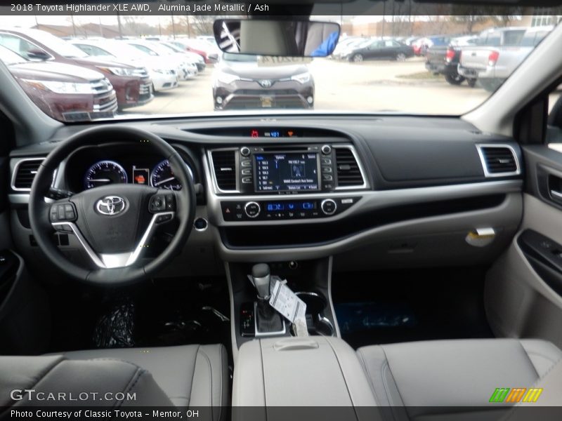 Alumina Jade Metallic / Ash 2018 Toyota Highlander XLE AWD