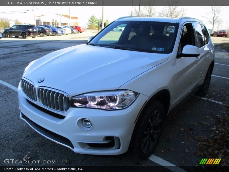 Mineral White Metallic / Black 2018 BMW X5 xDrive35i