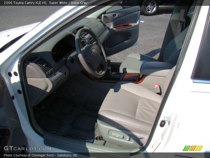 Super White / Stone Gray 2006 Toyota Camry XLE V6
