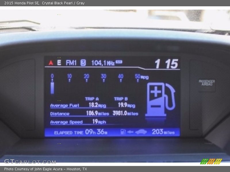 Crystal Black Pearl / Gray 2015 Honda Pilot SE