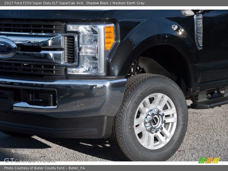 Shadow Black / Medium Earth Gray 2017 Ford F250 Super Duty XLT SuperCab 4x4
