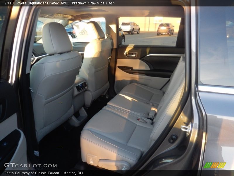 Predawn Gray Mica / Ash 2018 Toyota Highlander Limited AWD