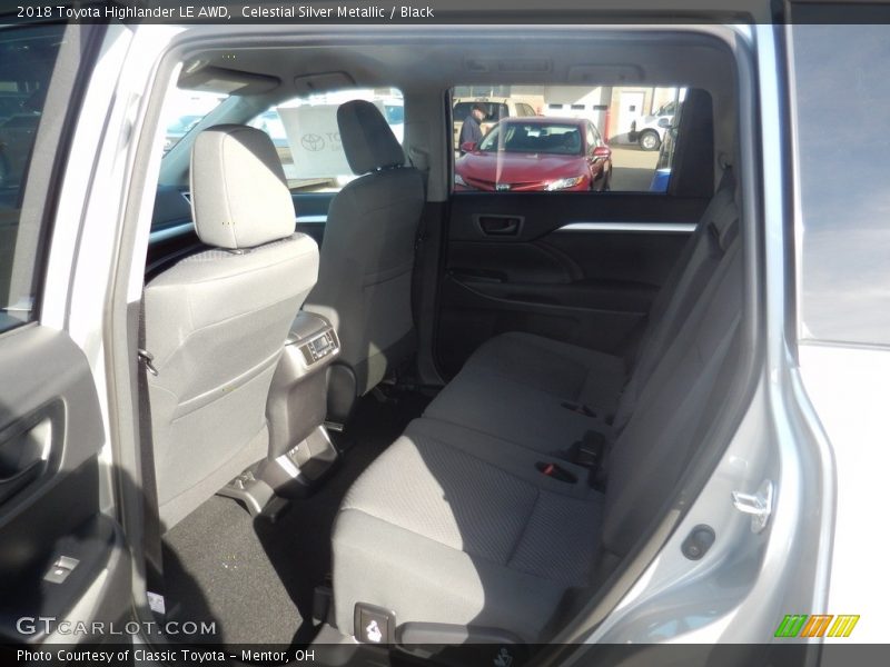 Celestial Silver Metallic / Black 2018 Toyota Highlander LE AWD