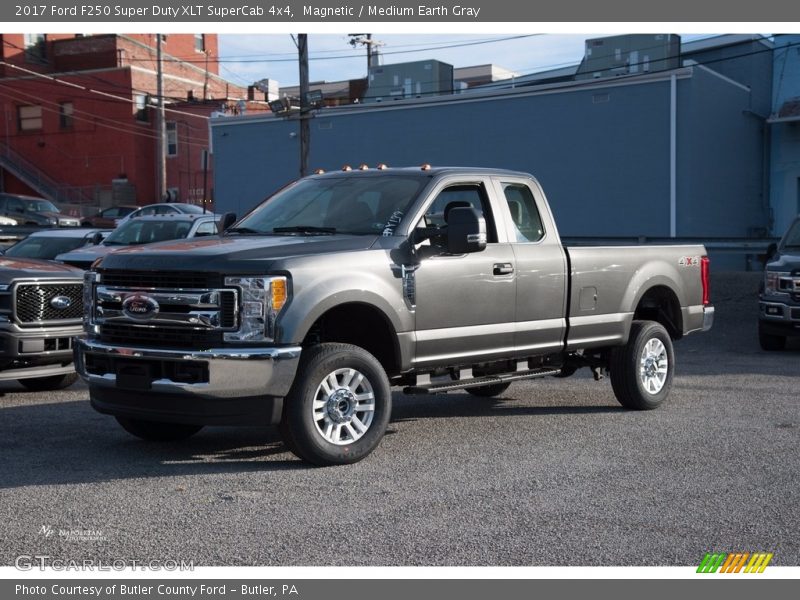 Magnetic / Medium Earth Gray 2017 Ford F250 Super Duty XLT SuperCab 4x4