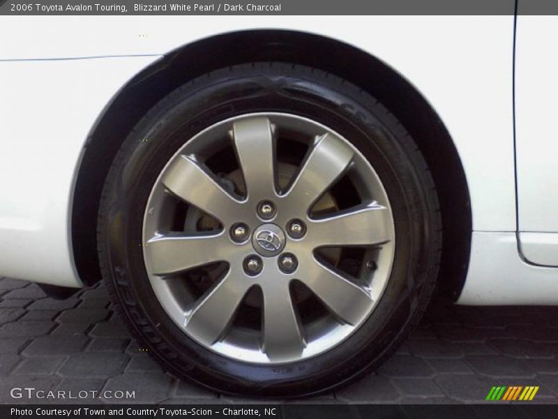 Blizzard White Pearl / Dark Charcoal 2006 Toyota Avalon Touring