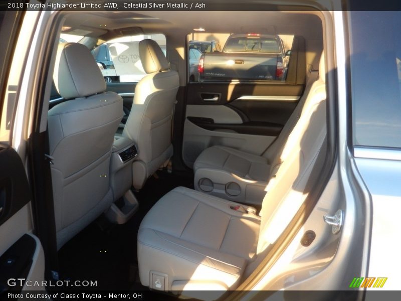 Celestial Silver Metallic / Ash 2018 Toyota Highlander Limited AWD