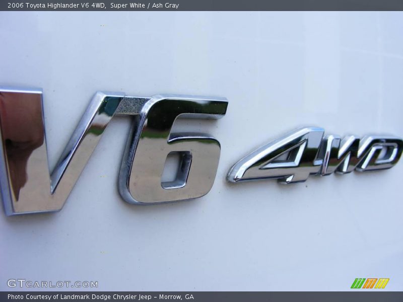 Super White / Ash Gray 2006 Toyota Highlander V6 4WD
