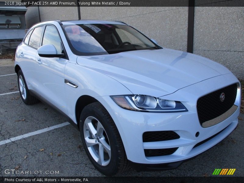 Yulong White Metallic / Ebony 2018 Jaguar F-PACE 25t AWD Premium