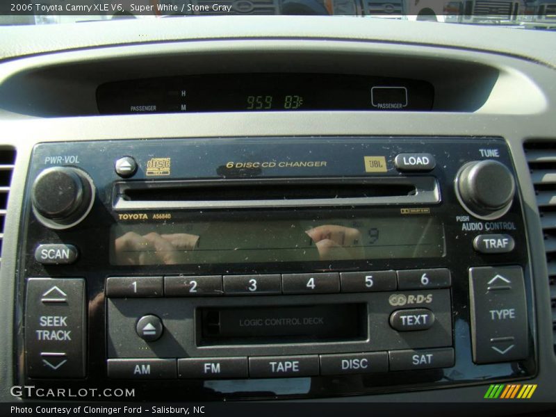 Super White / Stone Gray 2006 Toyota Camry XLE V6