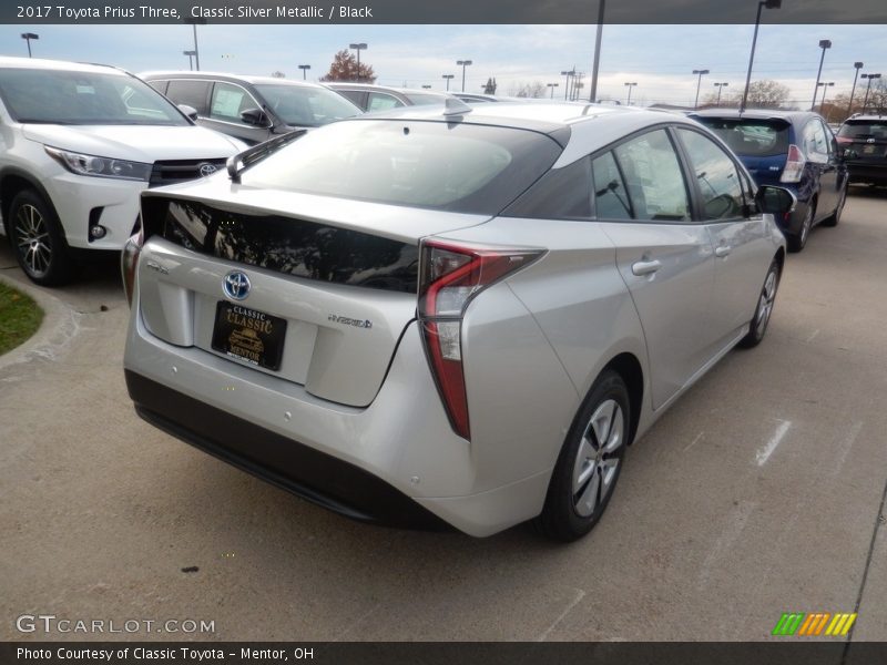 Classic Silver Metallic / Black 2017 Toyota Prius Three
