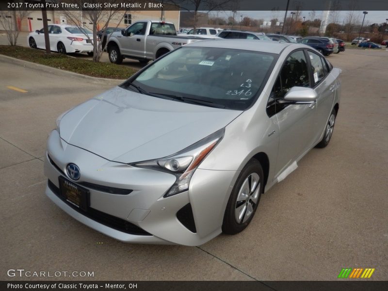 Classic Silver Metallic / Black 2017 Toyota Prius Three