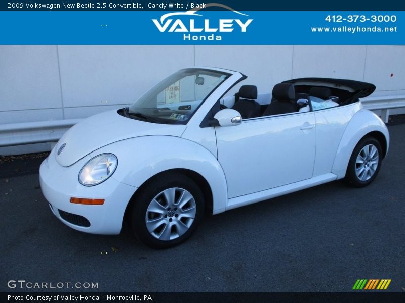 Candy White / Black 2009 Volkswagen New Beetle 2.5 Convertible