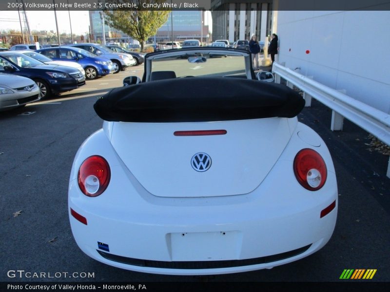 Candy White / Black 2009 Volkswagen New Beetle 2.5 Convertible