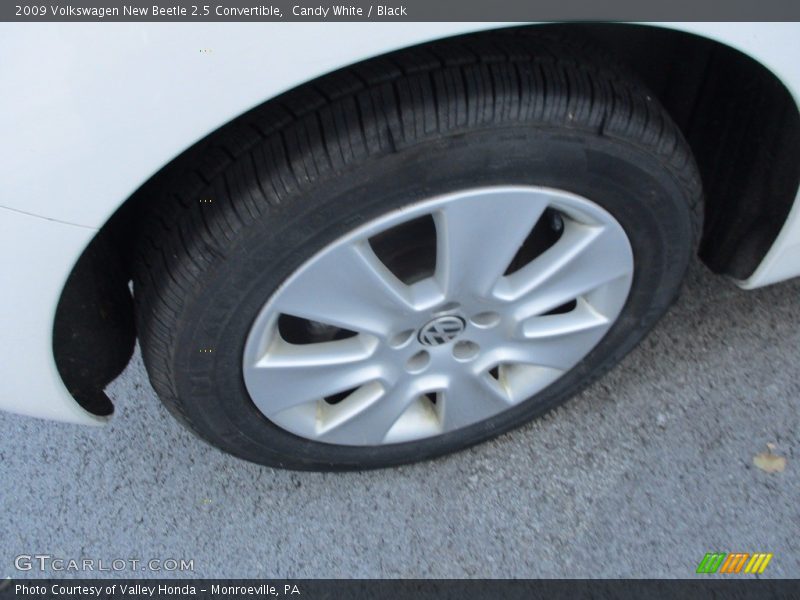 Candy White / Black 2009 Volkswagen New Beetle 2.5 Convertible