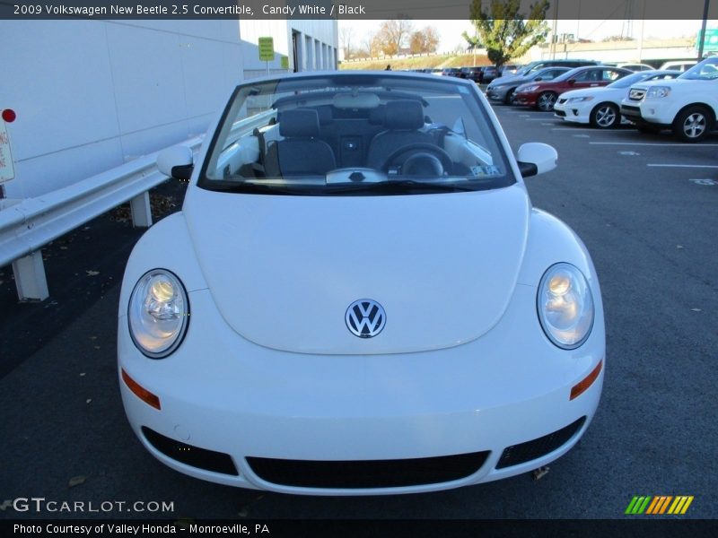 Candy White / Black 2009 Volkswagen New Beetle 2.5 Convertible