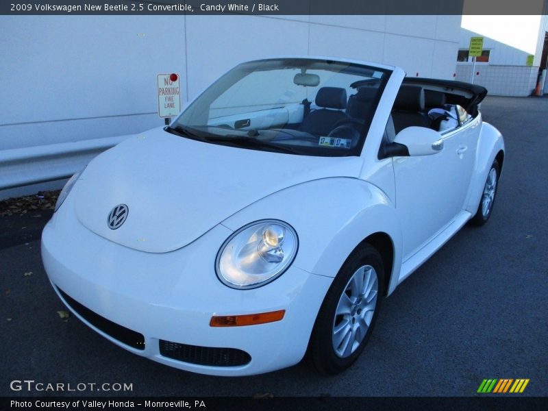 Candy White / Black 2009 Volkswagen New Beetle 2.5 Convertible