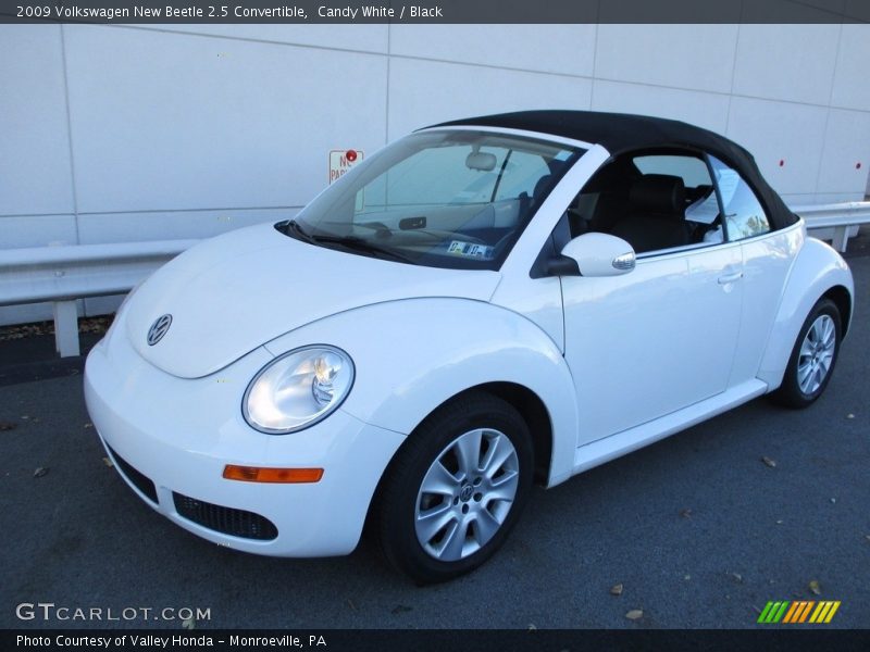 Candy White / Black 2009 Volkswagen New Beetle 2.5 Convertible