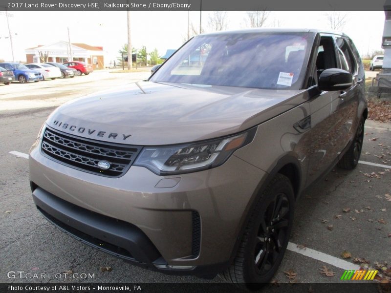 Kaikoura Stone / Ebony/Ebony 2017 Land Rover Discovery HSE