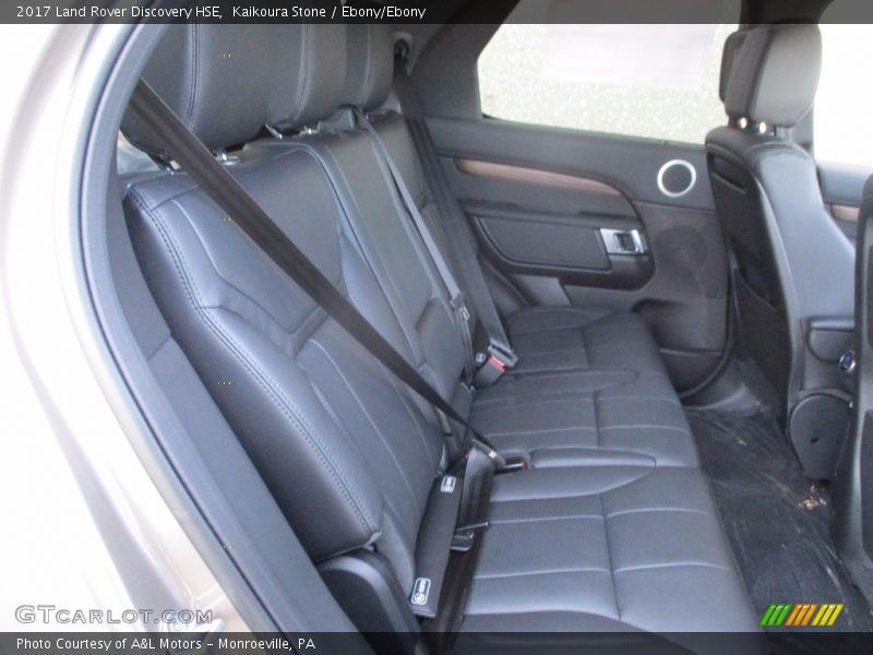 Kaikoura Stone / Ebony/Ebony 2017 Land Rover Discovery HSE