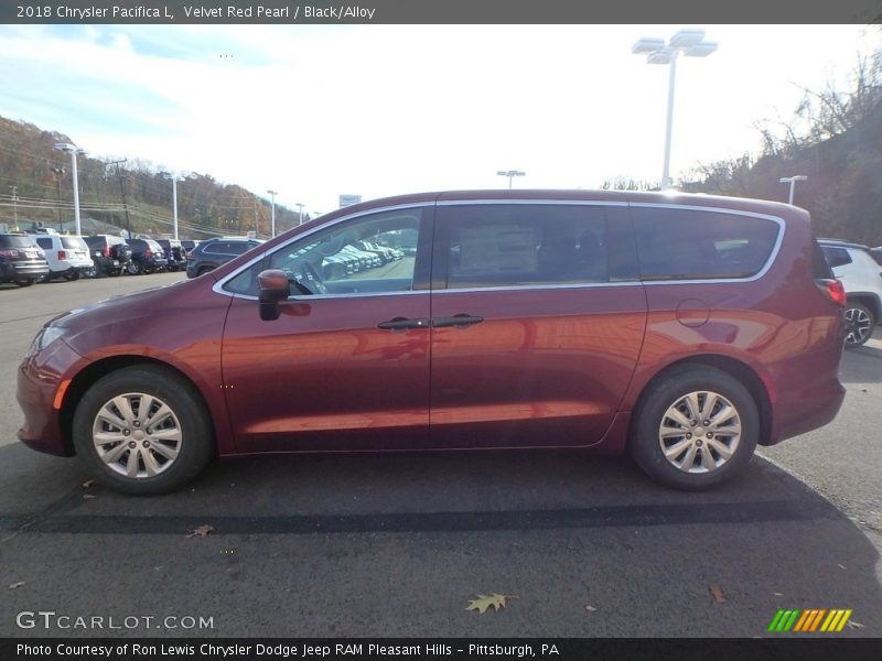 Velvet Red Pearl / Black/Alloy 2018 Chrysler Pacifica L