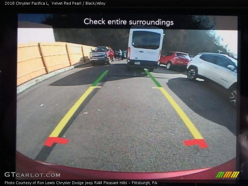 Velvet Red Pearl / Black/Alloy 2018 Chrysler Pacifica L
