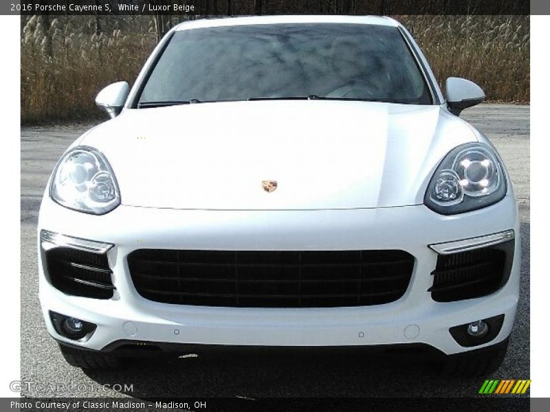 White / Luxor Beige 2016 Porsche Cayenne S