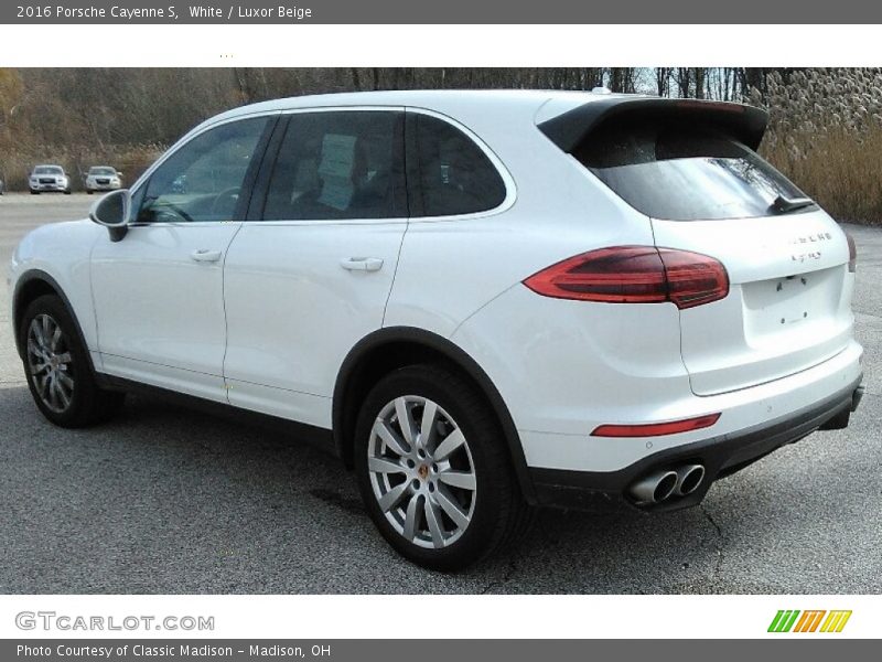 White / Luxor Beige 2016 Porsche Cayenne S