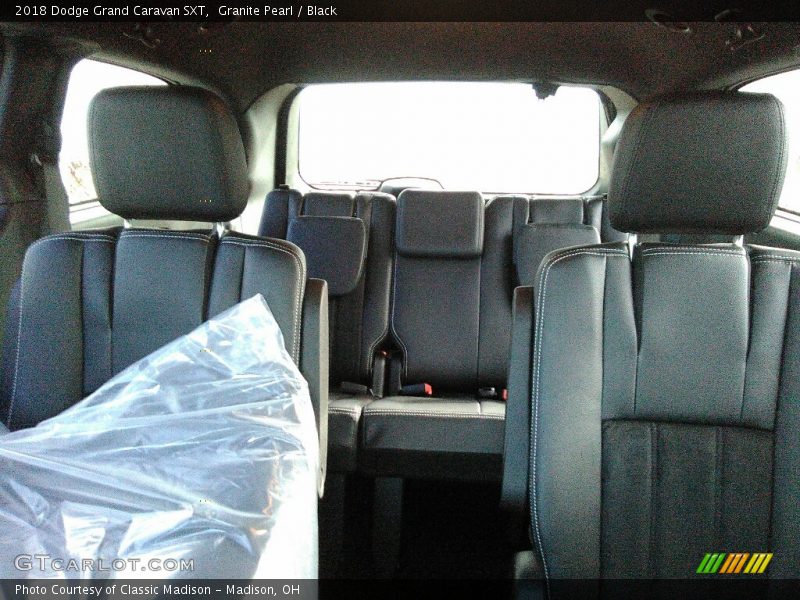Granite Pearl / Black 2018 Dodge Grand Caravan SXT