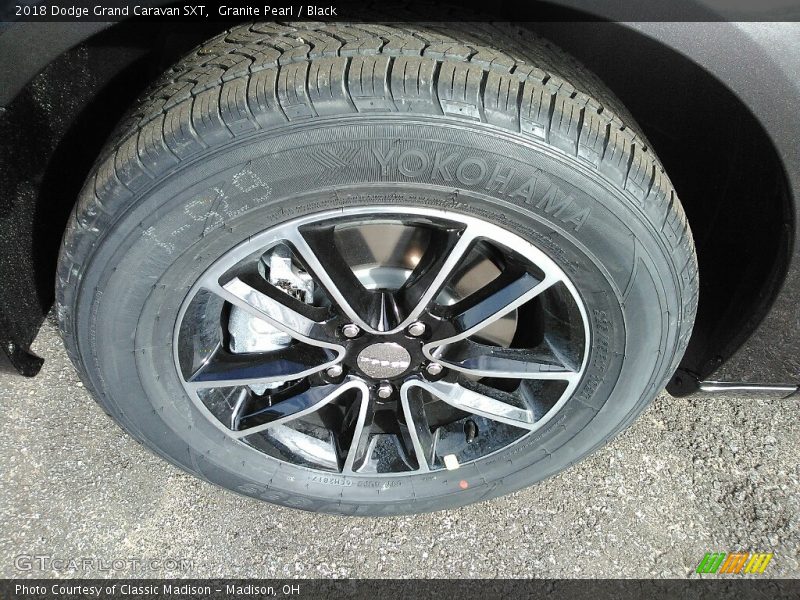Granite Pearl / Black 2018 Dodge Grand Caravan SXT