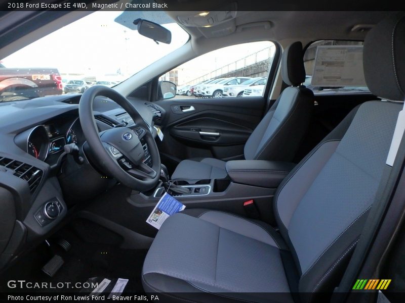 Magnetic / Charcoal Black 2018 Ford Escape SE 4WD