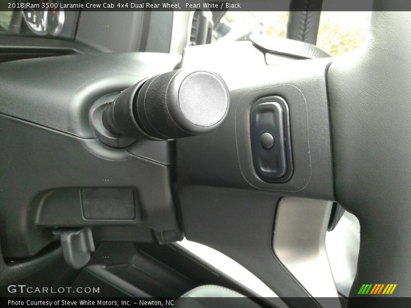 Pearl White / Black 2018 Ram 3500 Laramie Crew Cab 4x4 Dual Rear Wheel