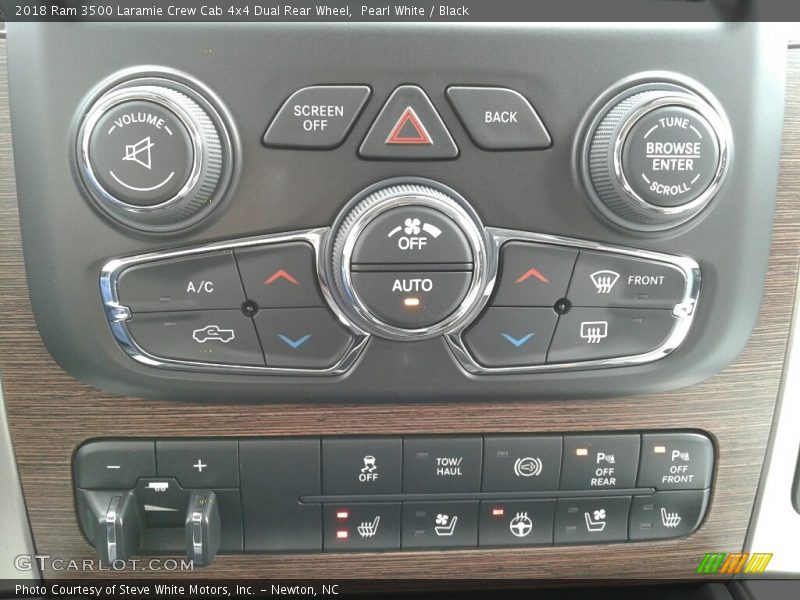 Pearl White / Black 2018 Ram 3500 Laramie Crew Cab 4x4 Dual Rear Wheel