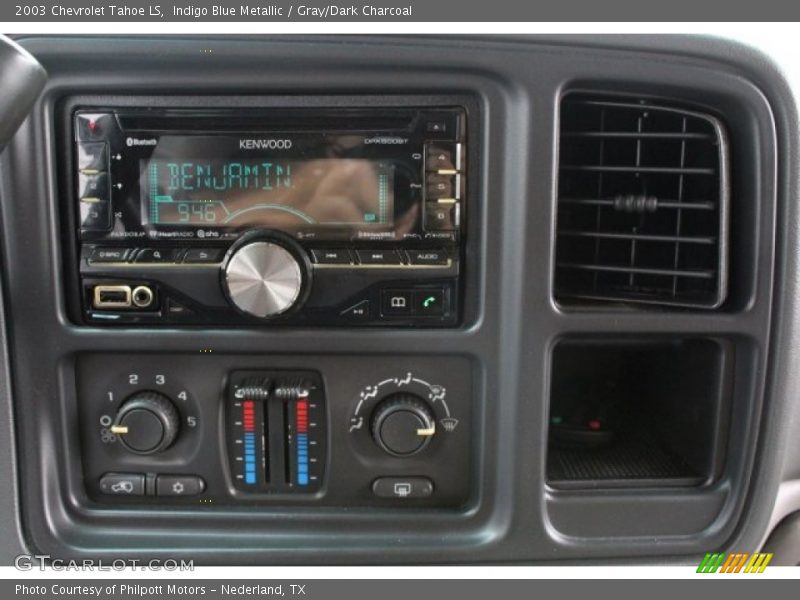 Indigo Blue Metallic / Gray/Dark Charcoal 2003 Chevrolet Tahoe LS