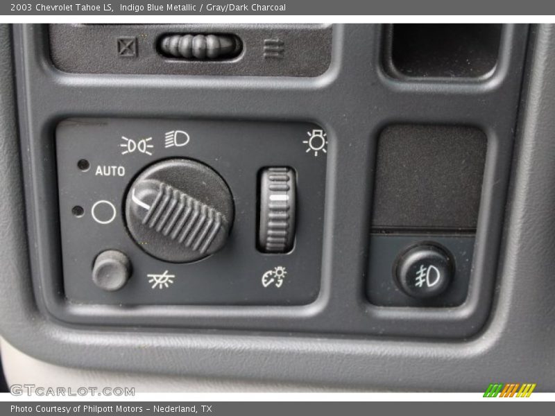 Indigo Blue Metallic / Gray/Dark Charcoal 2003 Chevrolet Tahoe LS