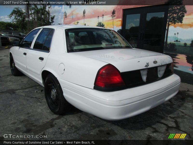Vibrant White / Light Camel 2007 Ford Crown Victoria Police Interceptor