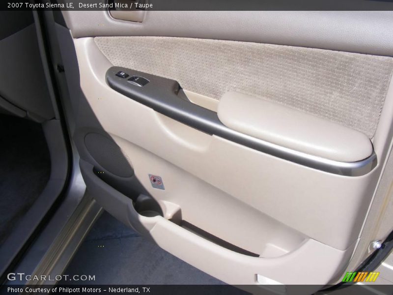Desert Sand Mica / Taupe 2007 Toyota Sienna LE