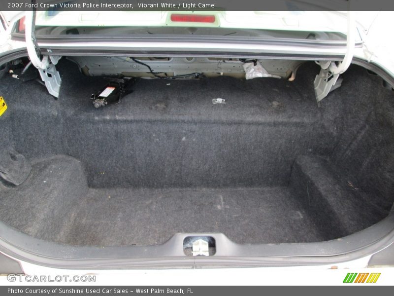 Vibrant White / Light Camel 2007 Ford Crown Victoria Police Interceptor