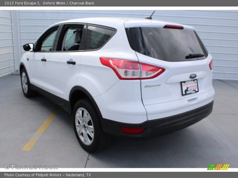 Oxford White / Charcoal Black 2013 Ford Escape S