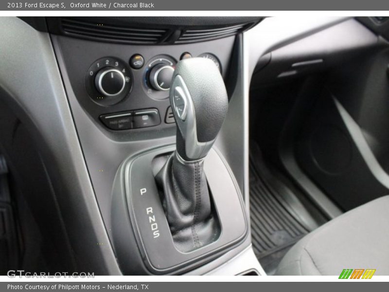 Oxford White / Charcoal Black 2013 Ford Escape S
