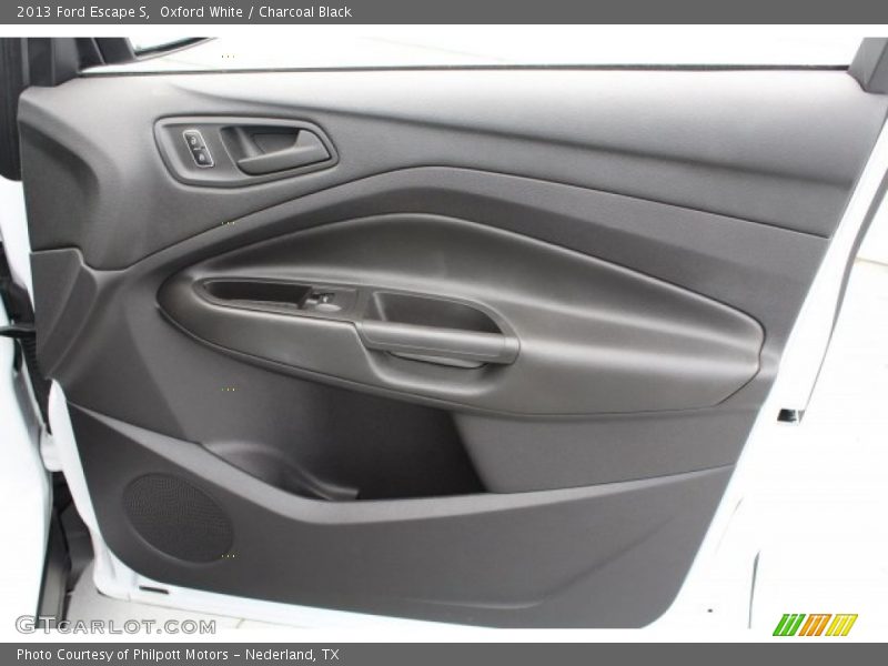 Oxford White / Charcoal Black 2013 Ford Escape S
