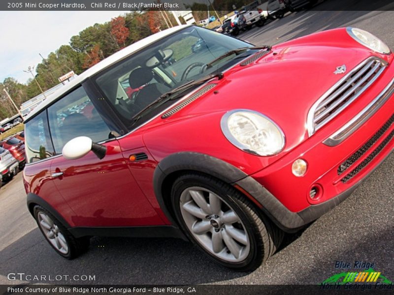 Chili Red / Black/Panther Black 2005 Mini Cooper Hardtop