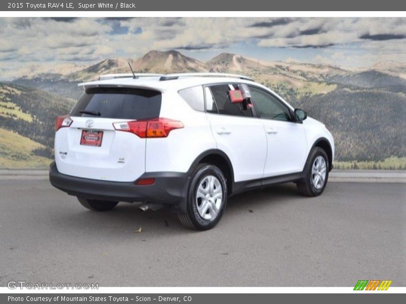 Super White / Black 2015 Toyota RAV4 LE