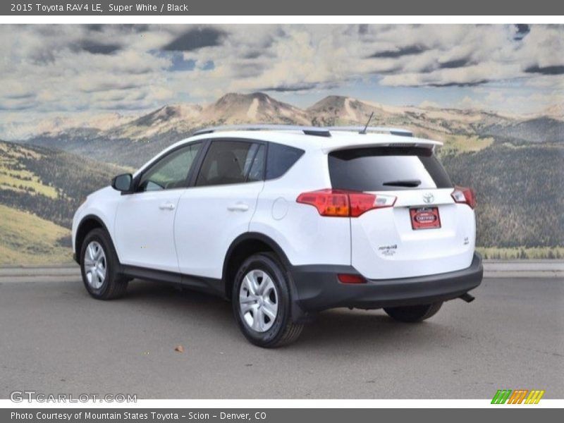 Super White / Black 2015 Toyota RAV4 LE