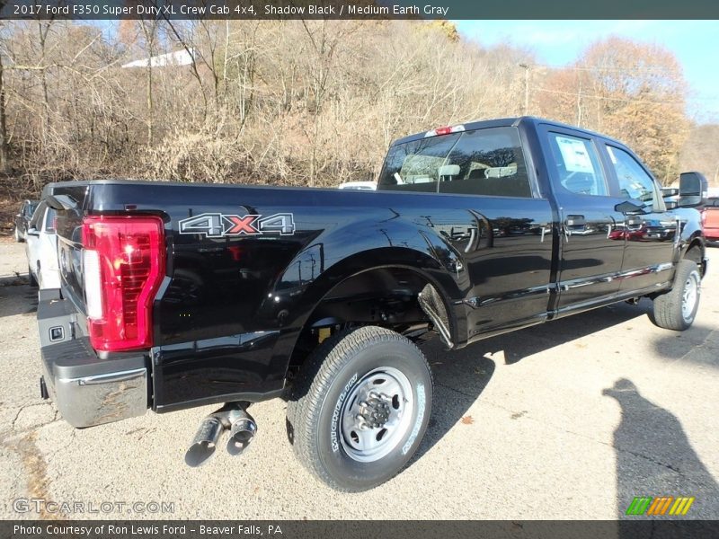 Shadow Black / Medium Earth Gray 2017 Ford F350 Super Duty XL Crew Cab 4x4