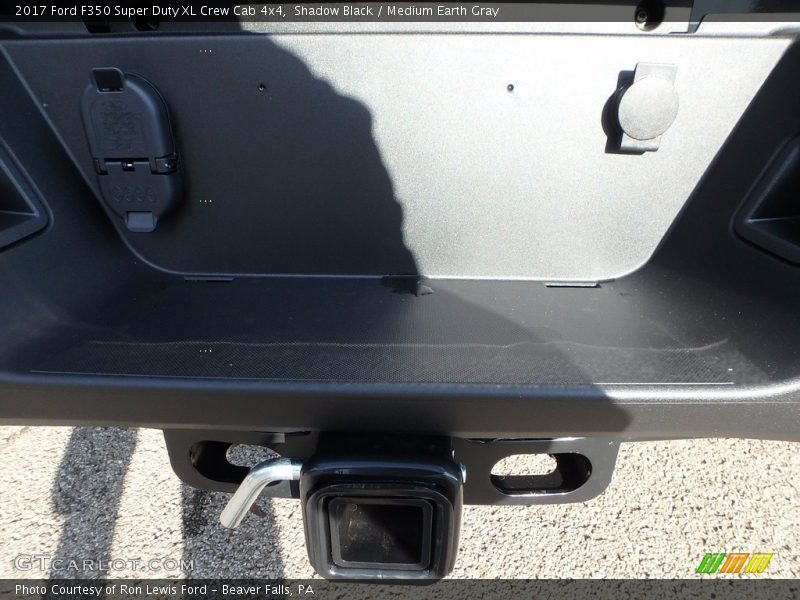 Shadow Black / Medium Earth Gray 2017 Ford F350 Super Duty XL Crew Cab 4x4