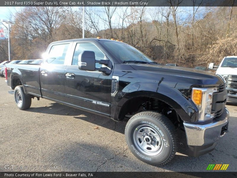 Shadow Black / Medium Earth Gray 2017 Ford F350 Super Duty XL Crew Cab 4x4