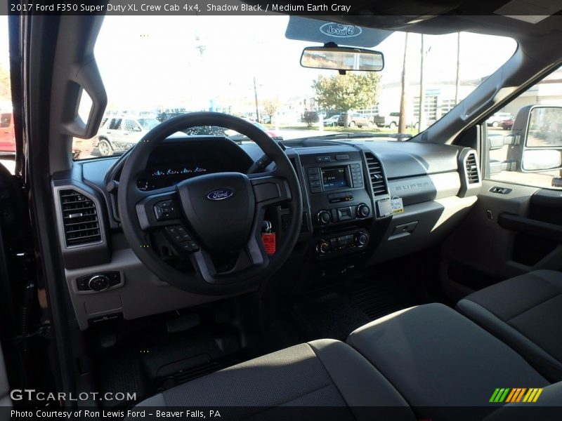 Shadow Black / Medium Earth Gray 2017 Ford F350 Super Duty XL Crew Cab 4x4